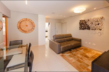 Sala de apartamento à venda com 3 quartos, 130m² em Prado, Belo Horizonte