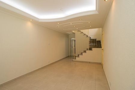 Sala de casa à venda com 4 quartos, 250m² em Jardim Avelino, São Paulo