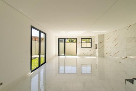 Sala/Cozinha de casa de condomínio para alugar com 3 quartos, 160m² em Santa Cândida, Curitiba