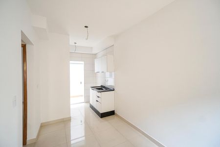 Sala e cozinha de apartamento à venda com 2 quartos, 37m² em Vila Nova Savoia, São Paulo