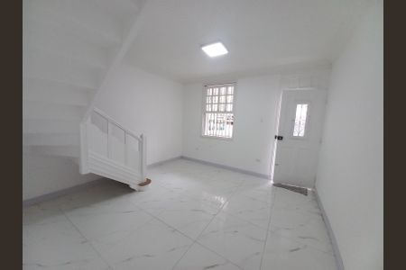 Sala 1 de casa para alugar com 2 quartos, 125m² em Gonzaguinha, São Vicente