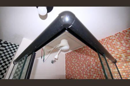 Banheiro Social de kitnet/studio para alugar com 1 quarto, 20m² em Vila Santa Clara, São Paulo