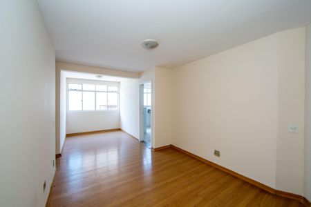 Sala de apartamento para alugar com 3 quartos, 80m² em Coração Eucarístico, Belo Horizonte