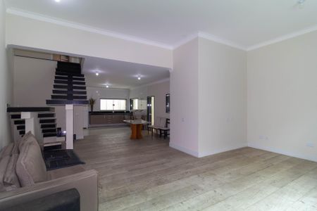 Sala de casa para alugar com 3 quartos, 220m² em Jardim Avelino, São Paulo