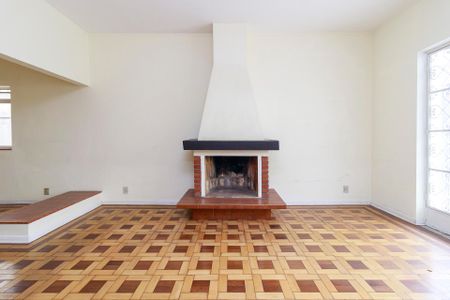 Sala de casa para alugar com 2 quartos, 200m² em Santo Amaro, São Paulo