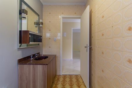 Banheiro de casa para alugar com 1 quarto, 40m² em Chácara Belenzinho, São Paulo