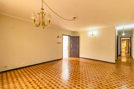 Sala de casa para alugar com 4 quartos, 250m² em Jardim Oriental, São Paulo