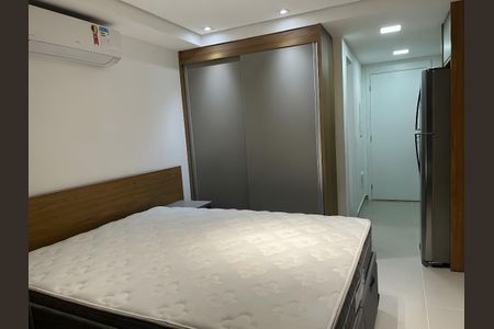 Casa para alugar com 4 quartos, 350m² em Jardim dos Estados, São Paulo