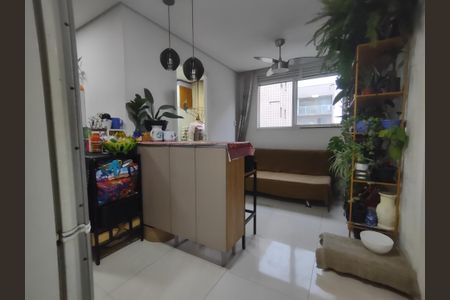 Sala de apartamento à venda com 2 quartos, 34m² em Vila Palmeiras, São Paulo