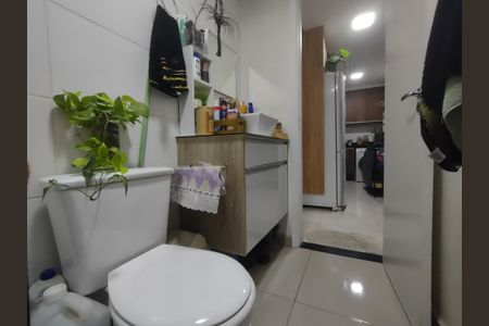 Banheiro de apartamento à venda com 2 quartos, 34m² em Vila Palmeiras, São Paulo