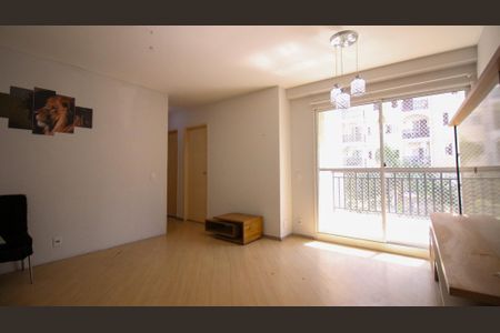 Sala de apartamento para alugar com 2 quartos, 67m² em Sítio da Figueira, São Paulo