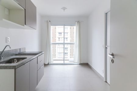 Sala/Cozinha de apartamento à venda com 1 quarto, 24m² em Vila Butantã, São Paulo