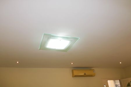 Sala de casa de condomínio à venda com 3 quartos, 179m² em Cachambi, Rio de Janeiro