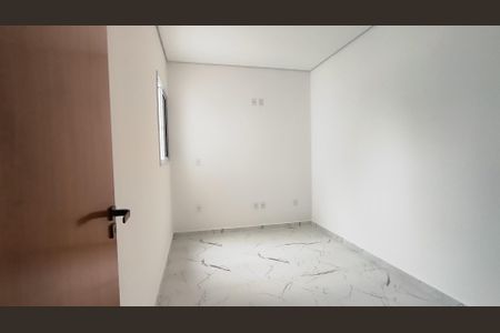 Casa à venda com 3 quartos, 110m² em Vila Vitória, Santo André