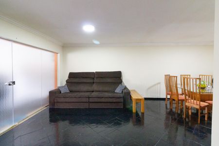 Casa à venda com 3 quartos, 240m² em Vila Lageado, São Paulo