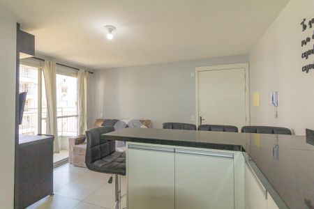 Sala de apartamento à venda com 2 quartos, 52m² em Olaria, Canoas