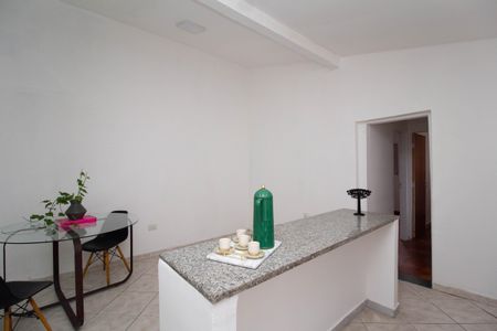 Sala/Cozinha de casa para alugar com 2 quartos, 54m² em Vila Bonilha, São Paulo