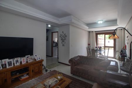 Sala de casa à venda com 4 quartos, 200m² em Espírito Santo, Porto Alegre
