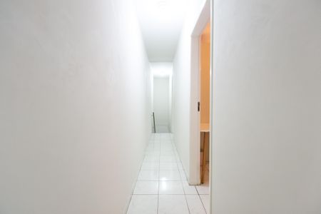 Corredor de casa à venda com 2 quartos, 200m² em Parada Xv de Novembro, São Paulo