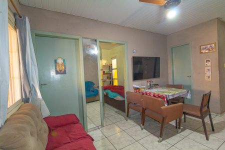 Sala de casa de condomínio à venda com 2 quartos, 78m² em Niterói, Canoas