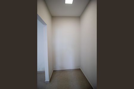 Closet de casa de condomínio para alugar com 2 quartos, 80m² em Vila Nova Sorocaba, Sorocaba