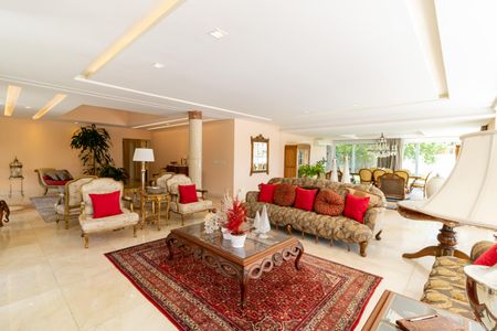 Sala 1 de casa de condomínio para alugar com 7 quartos, 940m² em Cavalhada, Porto Alegre