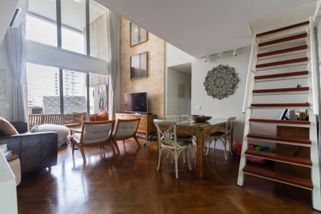 Sala de apartamento à venda com 3 quartos, 145m² em Vila Cordeiro, São Paulo