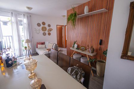 Sala de apartamento à venda com 3 quartos, 76m² em Rio Branco, Belo Horizonte
