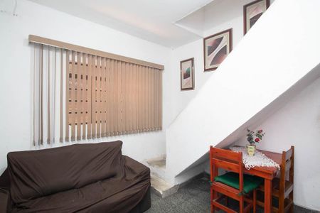 Sala de casa para alugar com 4 quartos, 300m² em Vila Nova Carolina, São Paulo