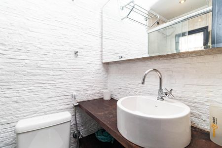 Banheiro de kitnet/studio para alugar com 1 quarto, 29m² em Centro Histórico de São Paulo, São Paulo