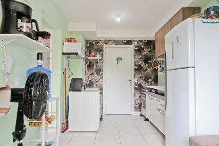 Sala de apartamento à venda com 2 quartos, 32m² em Piqueri, São Paulo