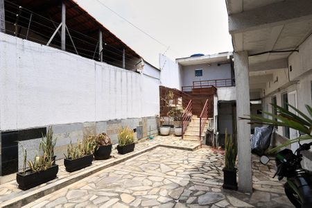 Entrada de kitnet/studio para alugar com 1 quarto, 38m² em São Paulo, Belo Horizonte