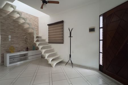 Sala de casa à venda com 2 quartos, 180m² em Portal dos Gramados, Guarulhos