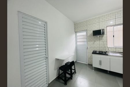 Sala/cozinha de kitnet/studio para alugar com 1 quarto, 22m² em Vila Operária, Guarulhos