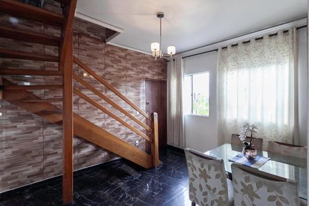 Sala de apartamento à venda com 3 quartos, 92m² em Arvoredo, Contagem