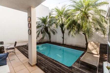 Vista da Sala de casa de condomínio para alugar com 4 quartos, 180m² em Residencial Dois (tambore), Santana de Parnaíba