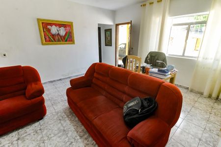 Sala de casa para alugar com 2 quartos, 337m² em Campo Limpo, São Paulo