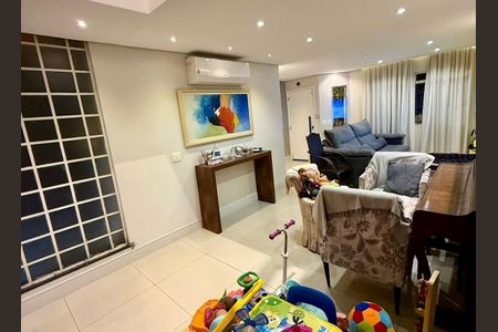 Foto 02 de casa à venda com 3 quartos, 220m² em Vila Carminha, São Bernardo do Campo