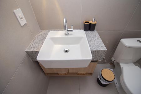 Banheiro Social de apartamento para alugar com 1 quarto, 31m² em Beatriz, Contagem