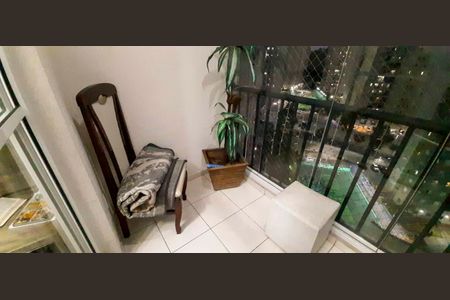 Sacada de apartamento para alugar com 3 quartos, 67m² em Umuarama, Osasco