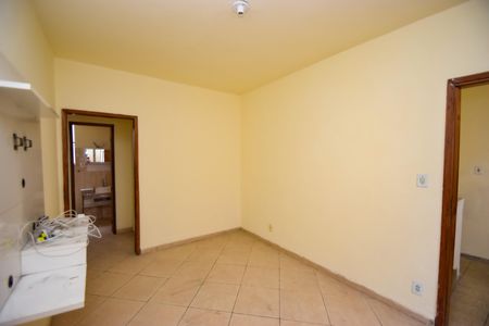 Sala de apartamento para alugar com 1 quarto, 40m² em Pilares, Rio de Janeiro