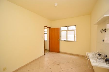 Sala de apartamento para alugar com 1 quarto, 40m² em Pilares, Rio de Janeiro