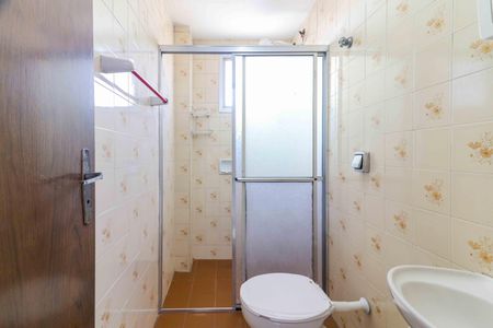 Banheiro de apartamento à venda com 1 quarto, 45m² em Vila Lageado, São Paulo