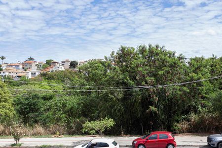 Sala - Vista de casa à venda com 3 quartos, 175m² em Parque Xangri-lá, Contagem