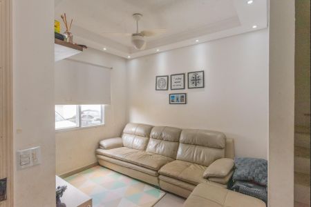 Sala de casa de condomínio à venda com 3 quartos, 230m² em Jardim Nova Europa, Campinas