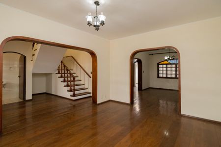 Sala de casa para alugar com 4 quartos, 200m² em Chácara Belenzinho, São Paulo