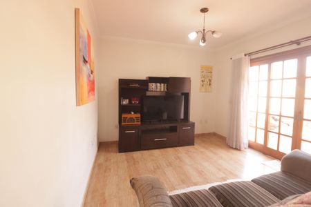 Sala de casa à venda com 3 quartos, 210m² em Centro, Jundiaí