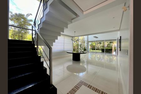Sala de casa à venda com 4 quartos, 435m² em Residencial Parque das Araucárias, Campinas