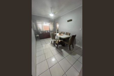 Casa à venda com 3 quartos, 241m² em Jardim Carlos Lourenço, Campinas
