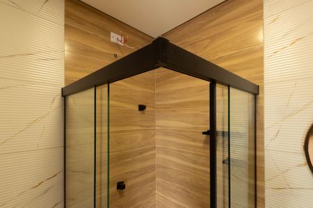 Banheiro de kitnet/studio para alugar com 1 quarto, 28m² em Vila Carvalho, Sorocaba